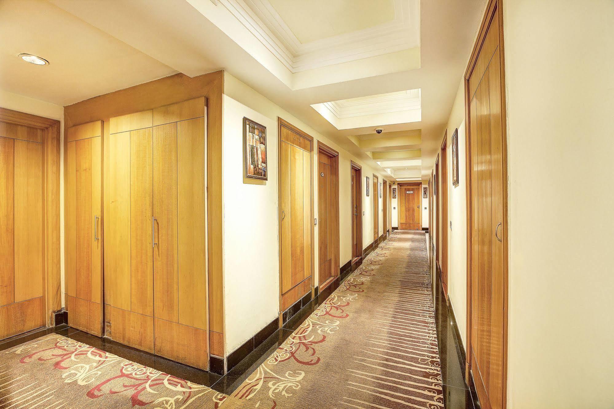Western Court Chandīgarh 외부 사진